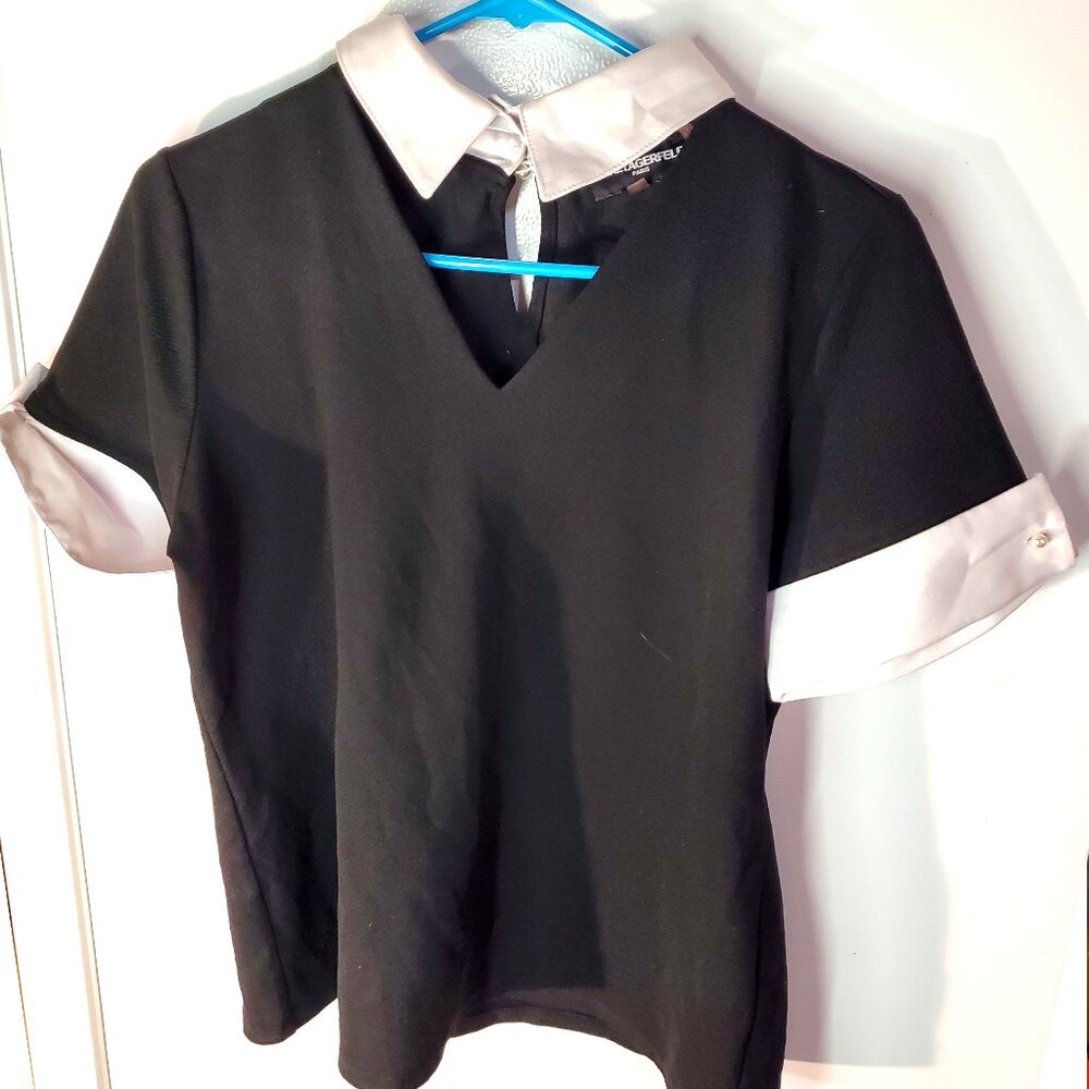 BLack and white collared top size M